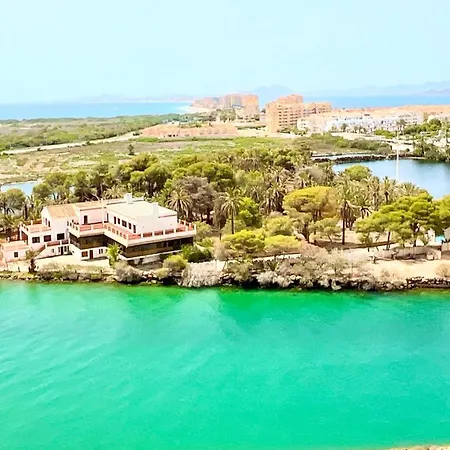 180 Degree Sea Views! *