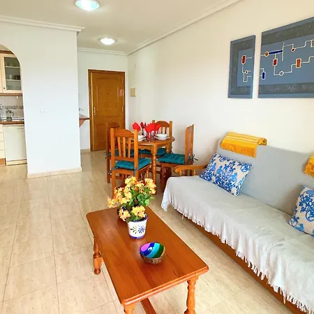 180 Degree Sea Views! Apartment